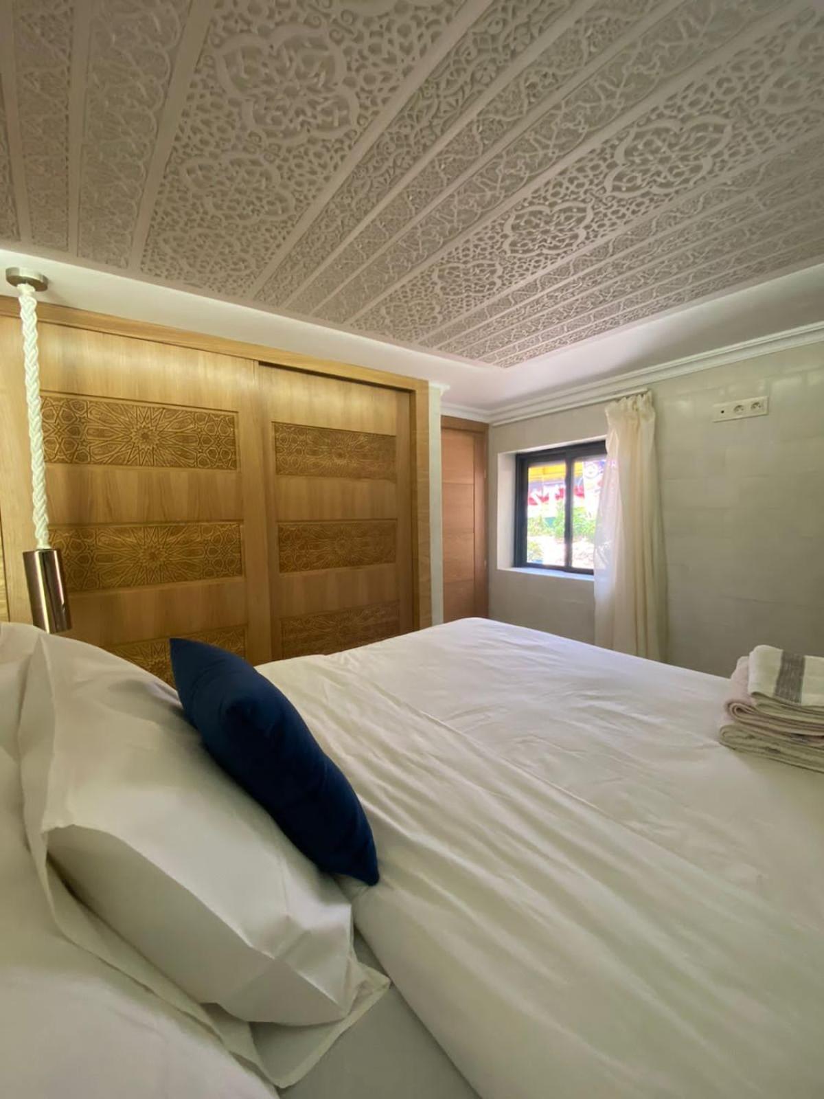 Surf Camp Bed & Breakfast